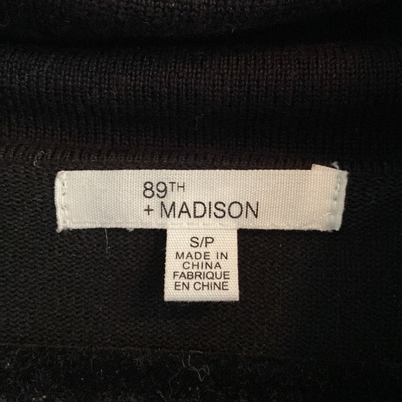 Black & white asymmetrical cowl neck sweater - Picture 3 of 6